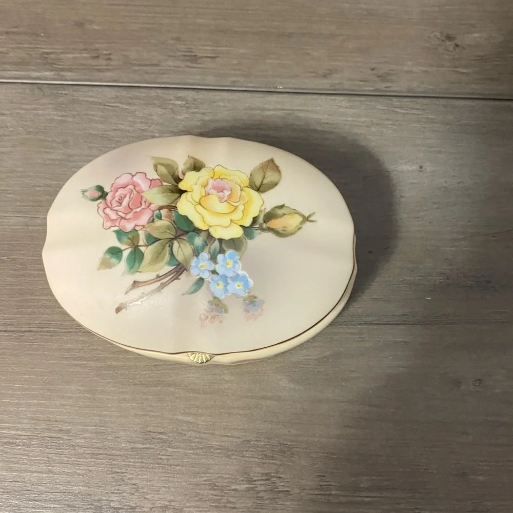 Vintage Victorian Garden, Victorian Rose porcelain trinket box